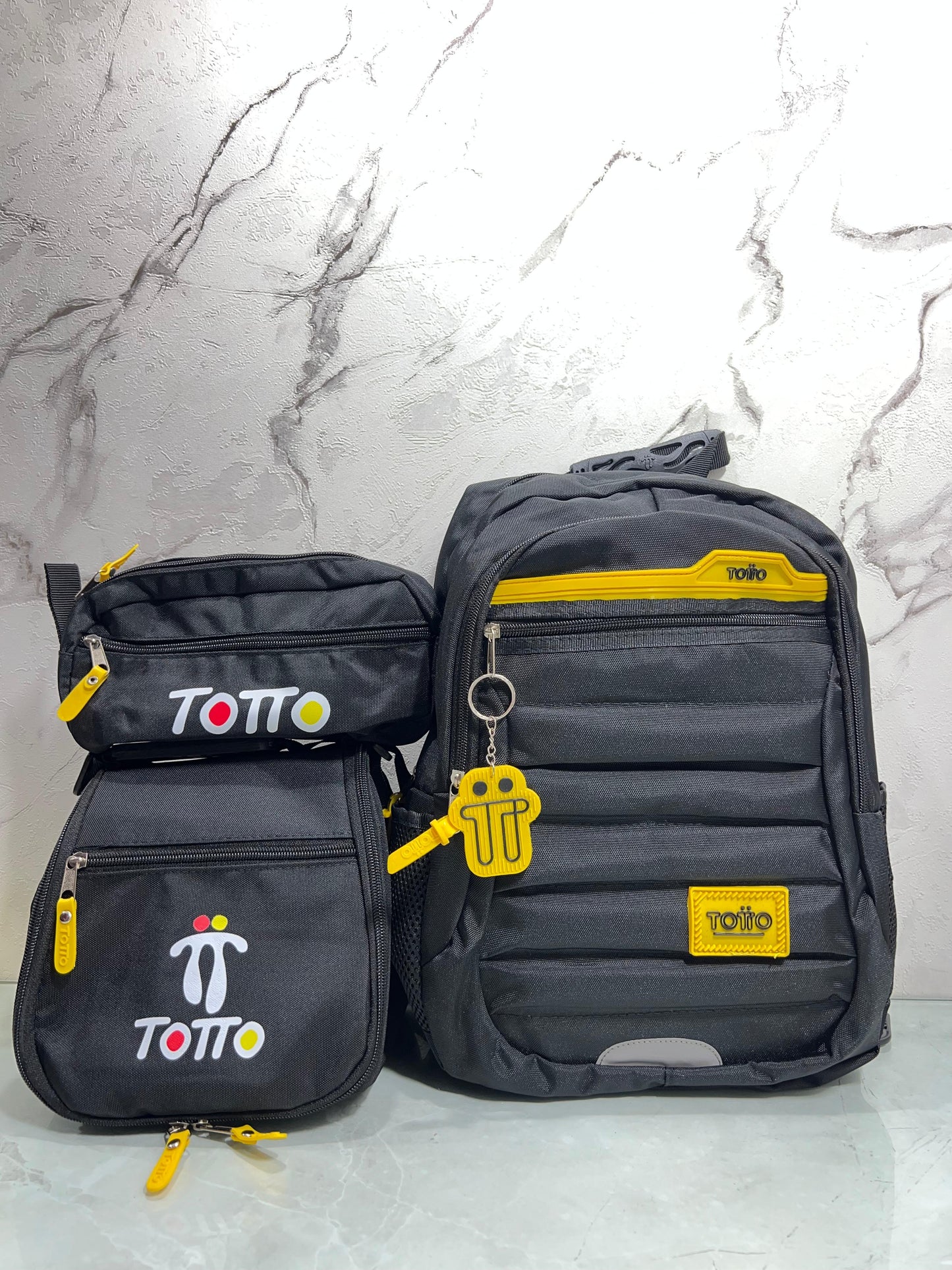 🔥 REMATE DE TRÍOS  TOTTO❗🔥 EN 96.999 $❗🥳 🎒🥰⭐⭐⭐⭐⭐