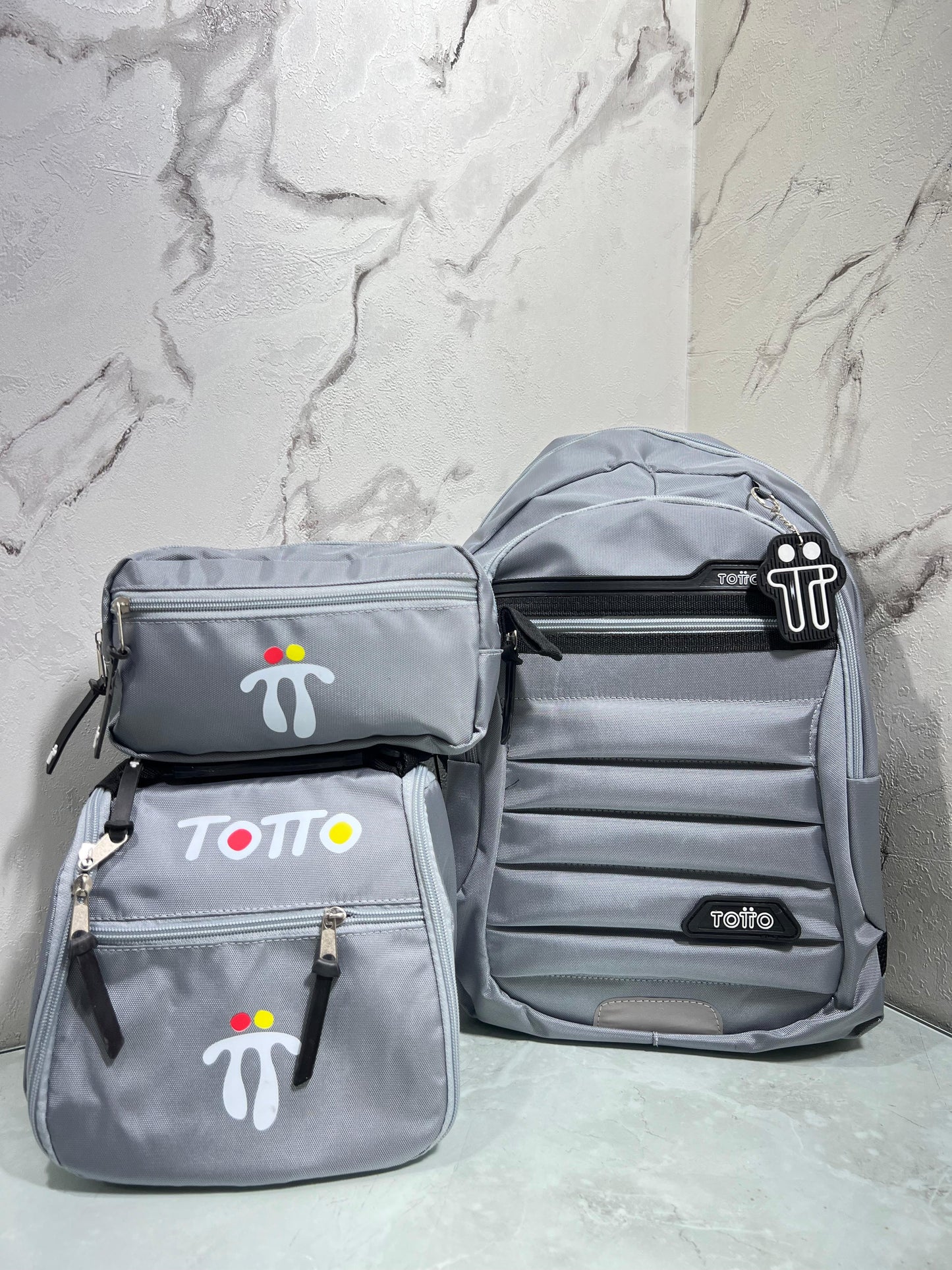 🔥 REMATE DE TRÍOS  TOTTO❗🔥 EN 96.999 $❗🥳 🎒🥰⭐⭐⭐⭐⭐